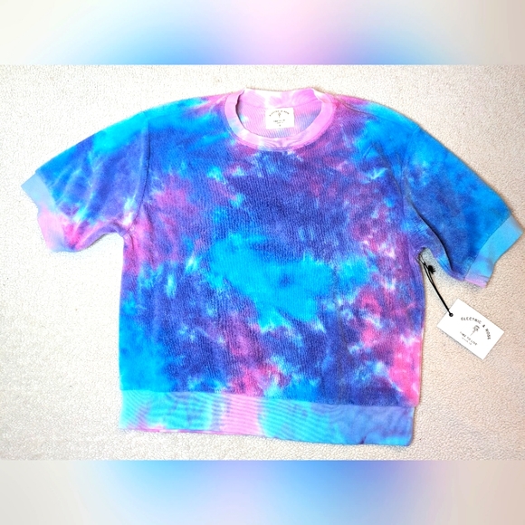 Electric & Rose tie dye cotton candy short sleeve sweat shirt.  NWT size small - Picture 3 of 5